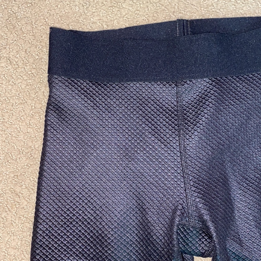 Heroine sport black patterned leggings